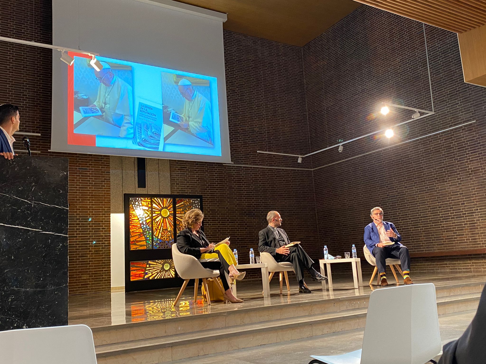 «Dentro de la Iglesia la necesidad de comunicar es de todos»